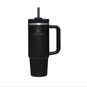 NWT Stanley Quencher H2.0 Tumbler 40 oz- Black Tonal